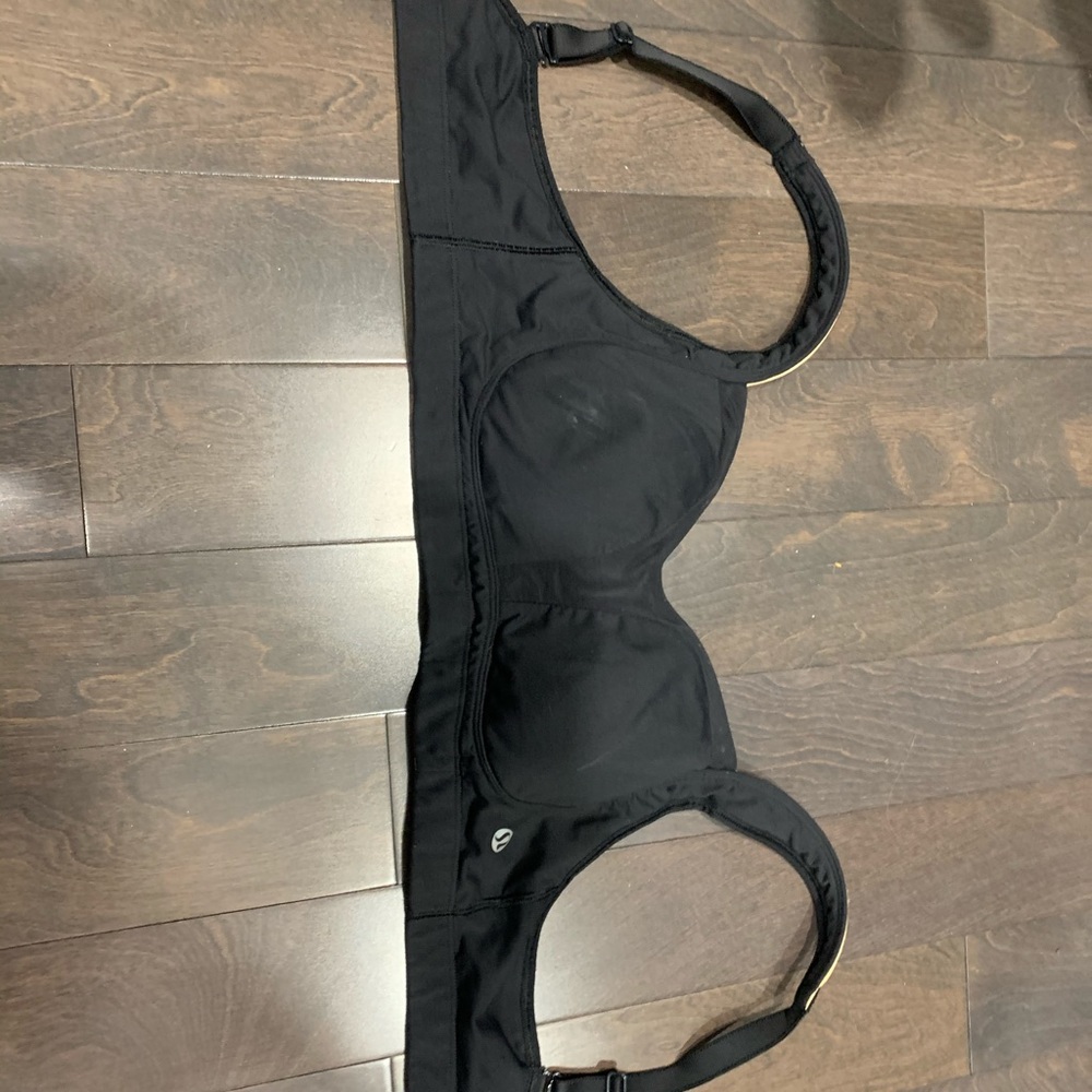 Lululemon Tatatamer with pads- EUC